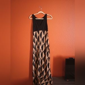 Maxi geometric dress